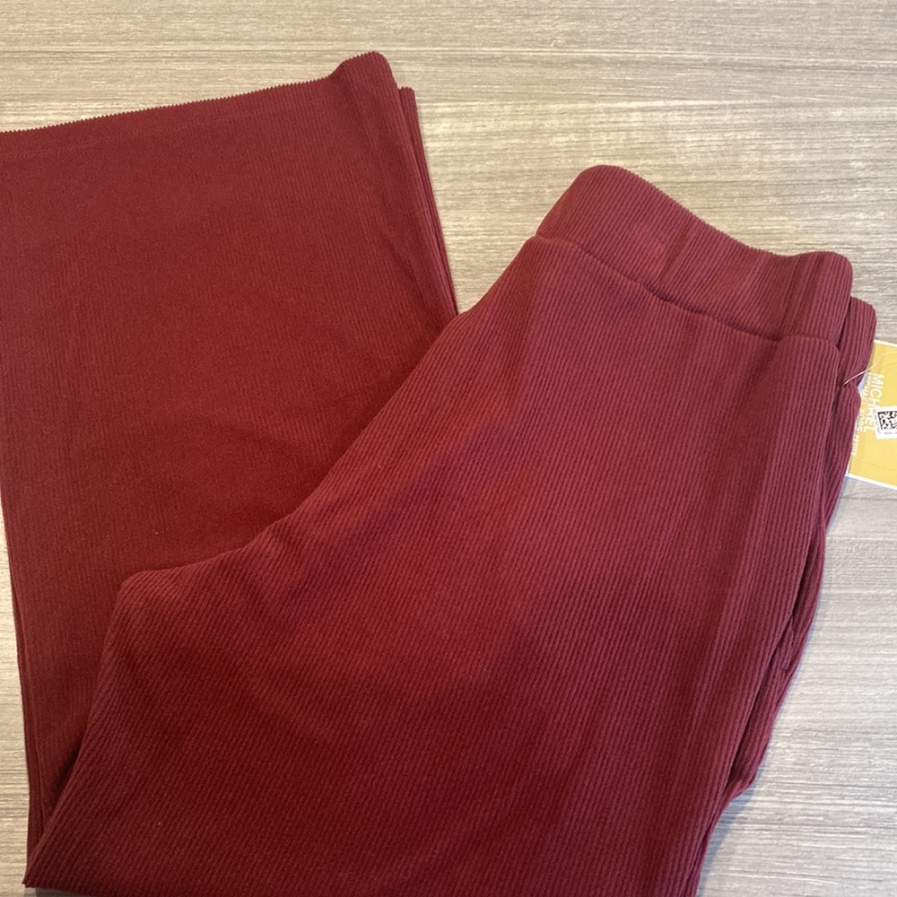 Maroon ribbed flare MK pants - Picture 2 of 6